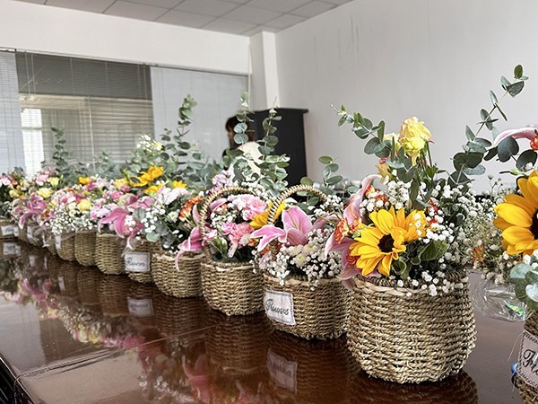 “插花拾趣，指尖綻放”歐能機械婦女節(jié)插花活動來啦！