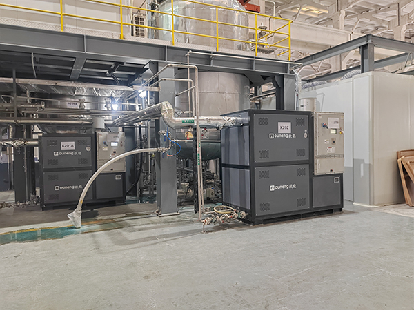 電加熱導(dǎo)熱油鍋爐精準(zhǔn)控溫，生產(chǎn)效率提升