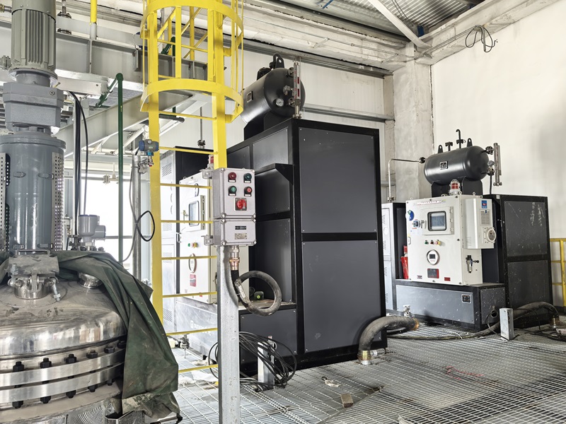 油田化學(xué)劑反應(yīng)釜防爆導(dǎo)熱油爐「歐能機(jī)械」