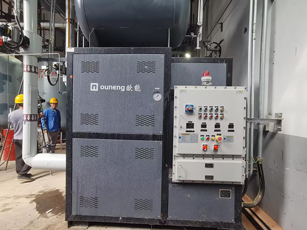 醫(yī)藥中間體反應(yīng)釜控溫化工專用防爆油溫機「歐能機械」