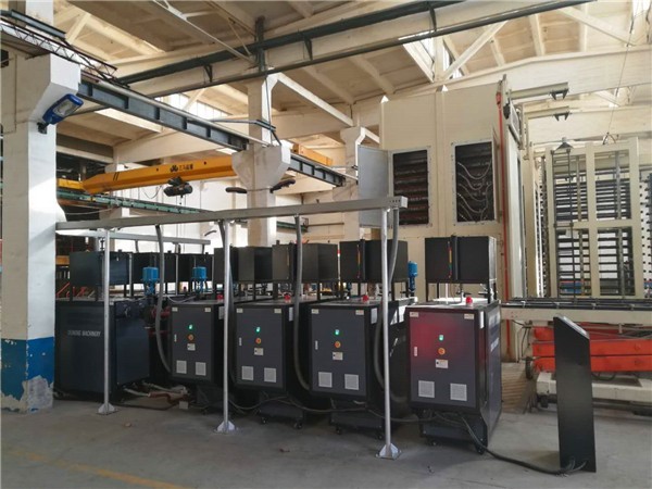 集中控制模溫機(jī)